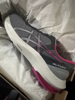 Woman’s ASICS Gel Pulse And Columbia Newton Ridge Plus Boot