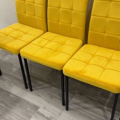 Dining Room/ Accent Chairs 