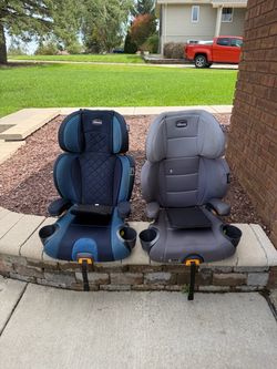 Selling 2 Chicco Child car seats