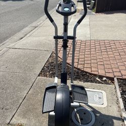 Elliptical Cross Trainer Machine