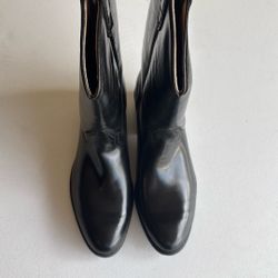 Classic Men’s Leather Boots