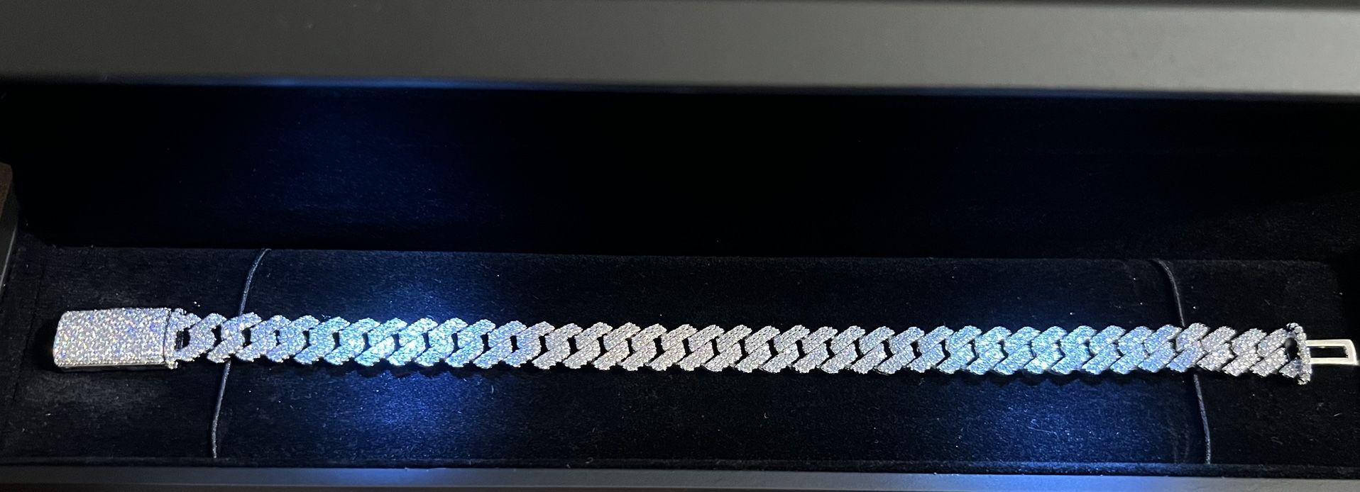 Beautiful Cuban Link Bracelet