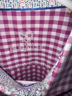 Bugatchi men’s dress shirt like new wore 1 time asking 60 size 16 35/35 don’t need