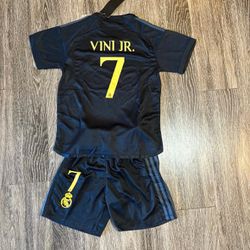 Brasil Vinicius Kids youth Jersey Size 26 (10-11  yeras)