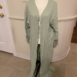 Brand New Woman’s Duster Size Medium 
