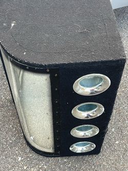 Car speaker w/ amp
