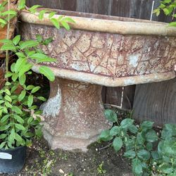 Garden Pot / Fountain 