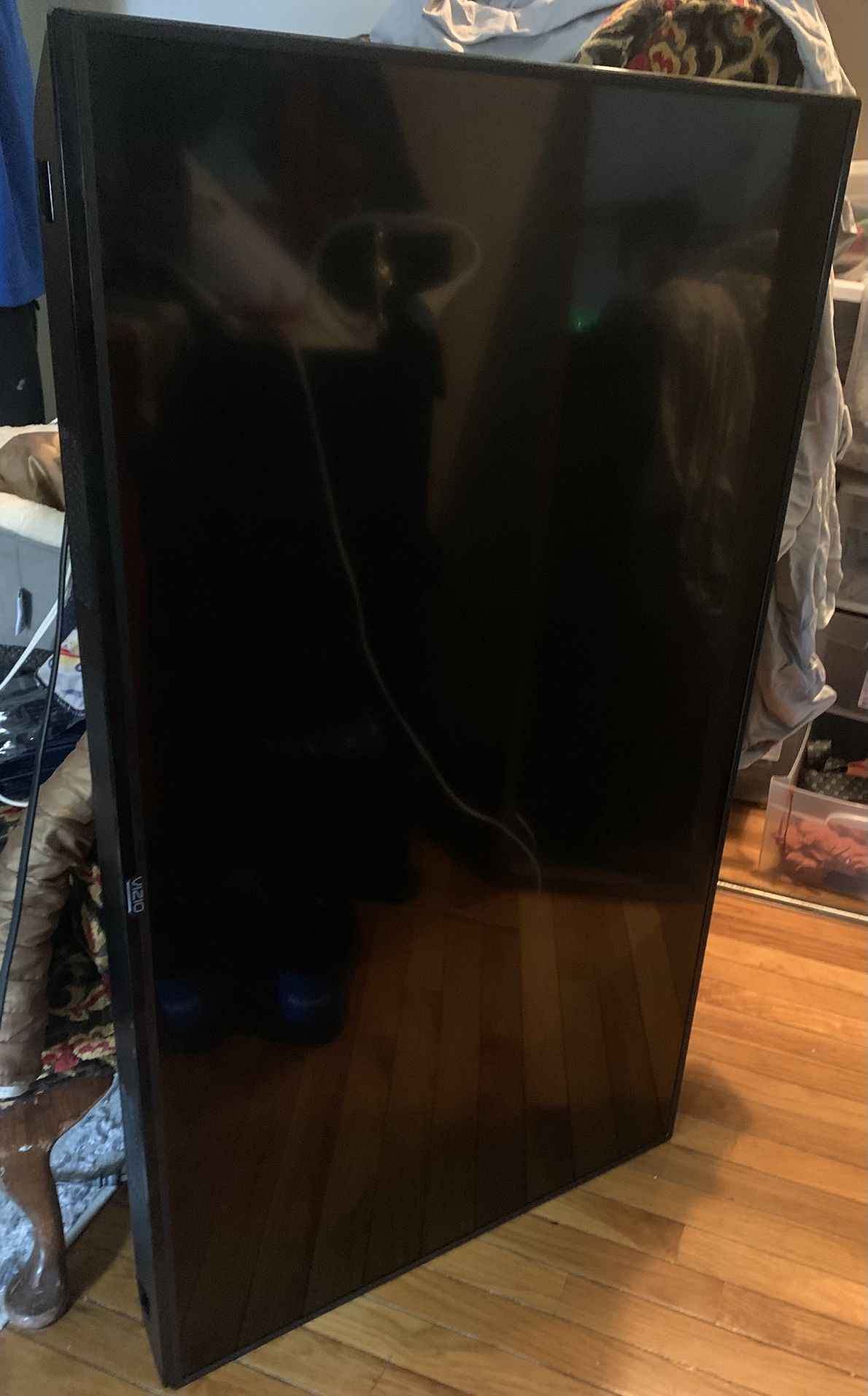 Flat Screen Tv and Wall Mount