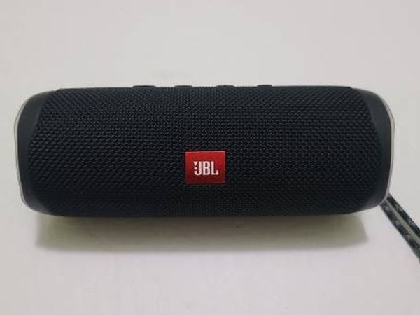 JBL Flip 5 Bluetooth Speaker
