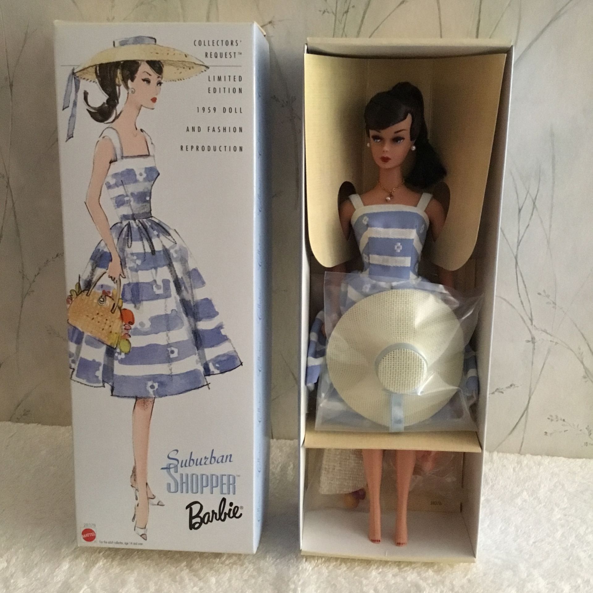 Suburban Shopper Barbie #28378 Limited Edition