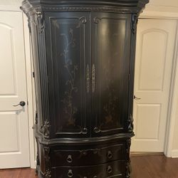 Entertainment Armorie