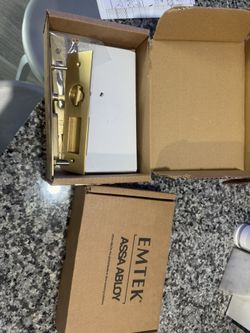 2 New Emtek 2155US4