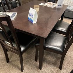 New Table And 4 chairs