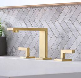 Gold Bathroom Faucet, Modern Commercial 2 Handle 3 Holes Brushed Gold F17G