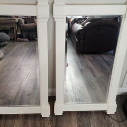 22 Inch James Martin Vanities Brittsny Miror