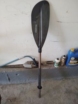 Field and Stream Vintage paddle for kayak or boat. Pick up Sayville NY 11782