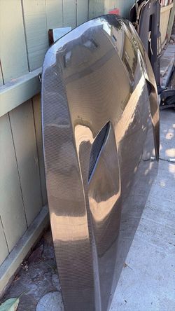 Q60 carbon hood