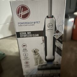 New In Box Hoover Power Dash -  Plus Bottle Of Cleaner 