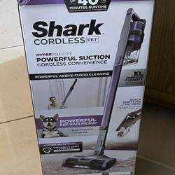 Shark Cordless vaccum 