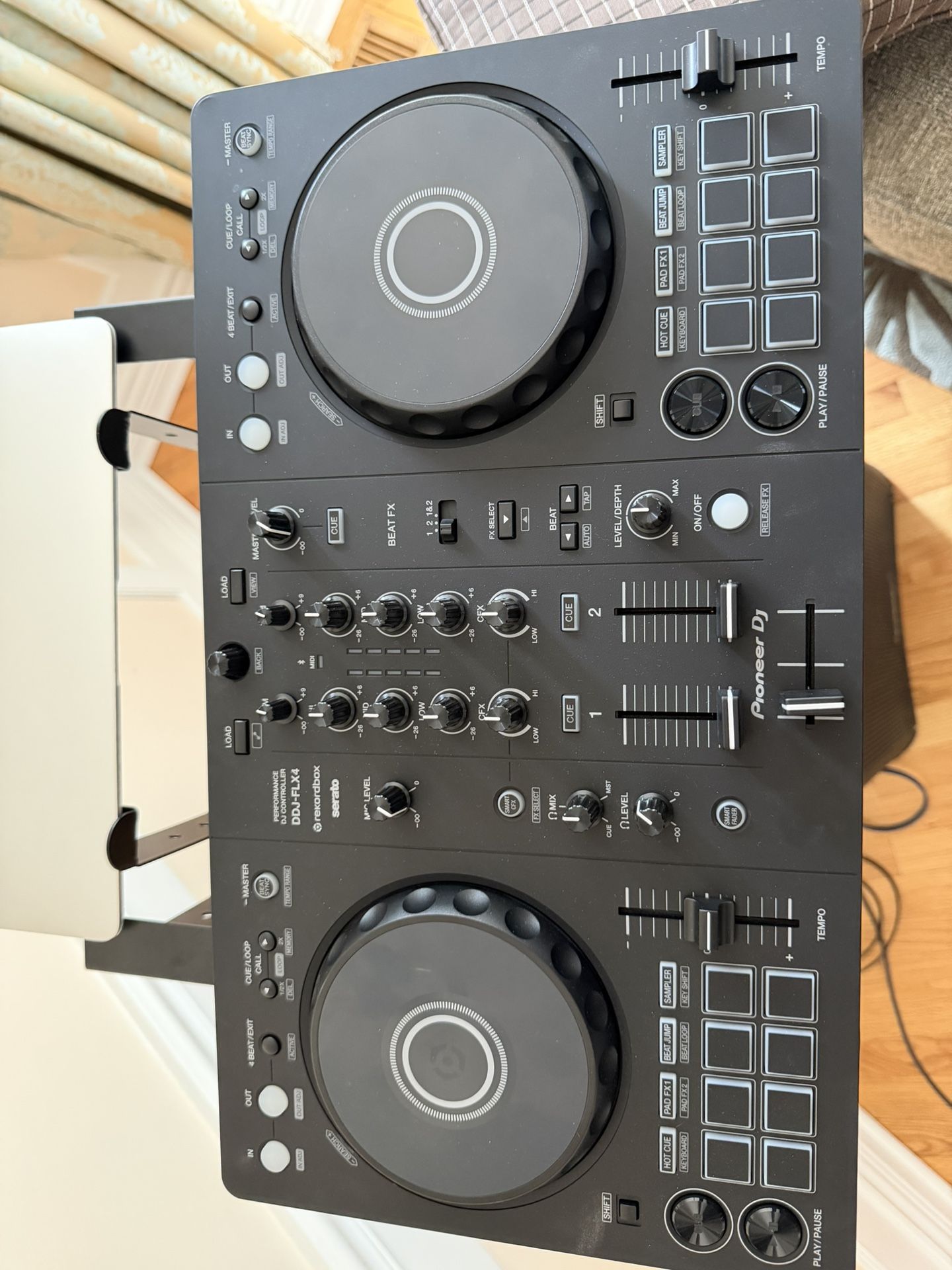 DDJ-FLX4 2-channel DJ controller (Black)