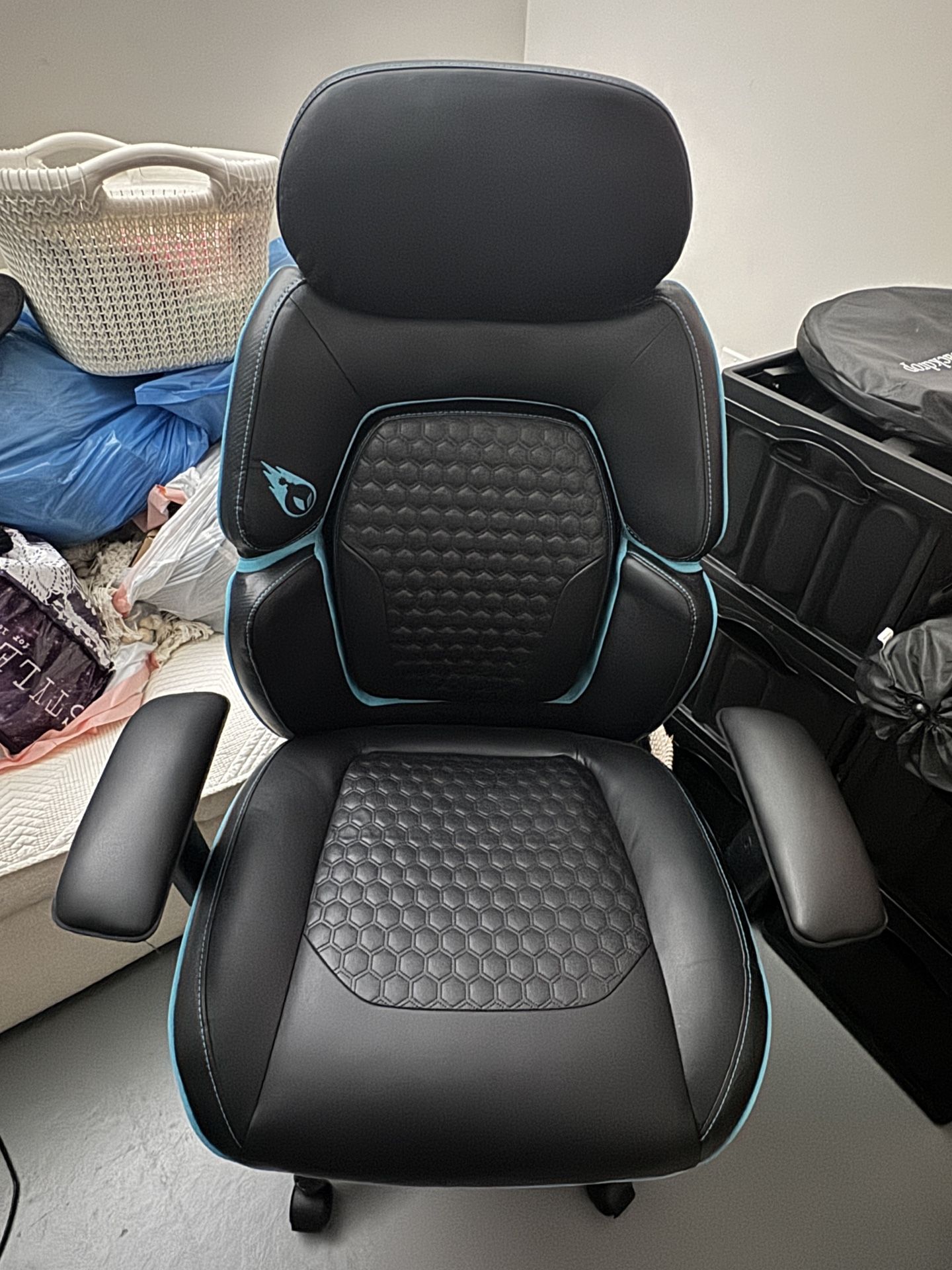 DPS Centurion Gaming Chair With Adjustable Headrest