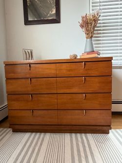 Vintage Johnson Carper Mid-Century Modern 8-Drawer Dresser