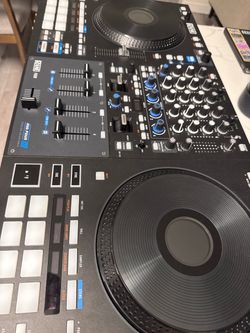 DJ (Rane 4)