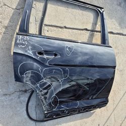 Volkswagen Atlas Right Rear Door Oem