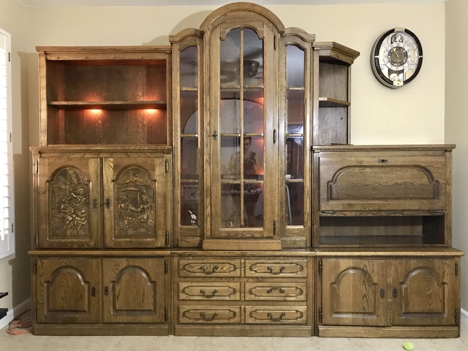 German Shrunk Curio Wall Unit for Sale in Sun City, AZ OfferUp