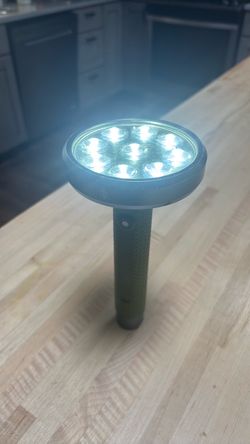 Swiss tech rechargeable flashlight