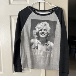Marilyn Monroe thin sweatshirt