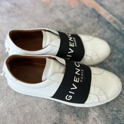 Givench Sneakers