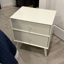 Nightstand 