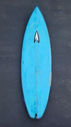 5'7.5" Roberts shortboard surfboard -