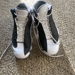 Jordon 13 Black And White