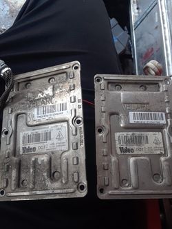 02-05 Audi headlight ballast