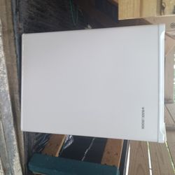 Black & Decker Mini Refrigerator Freezer 2.7 Cu