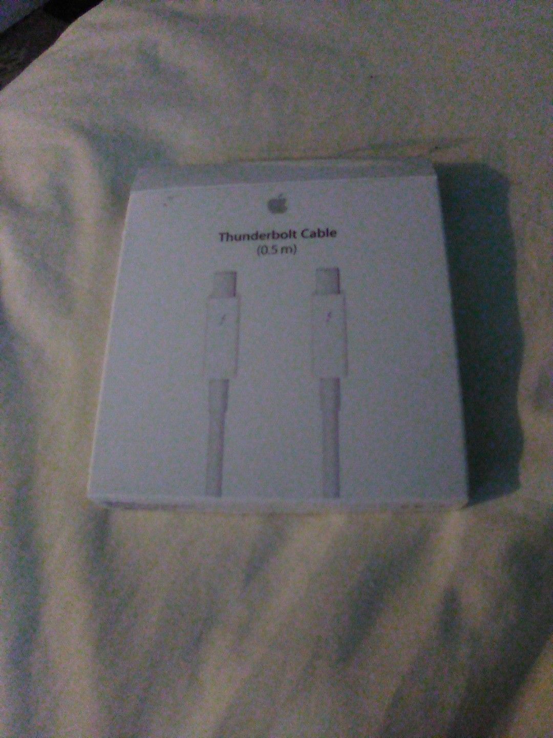 Apple thunderbolt cable