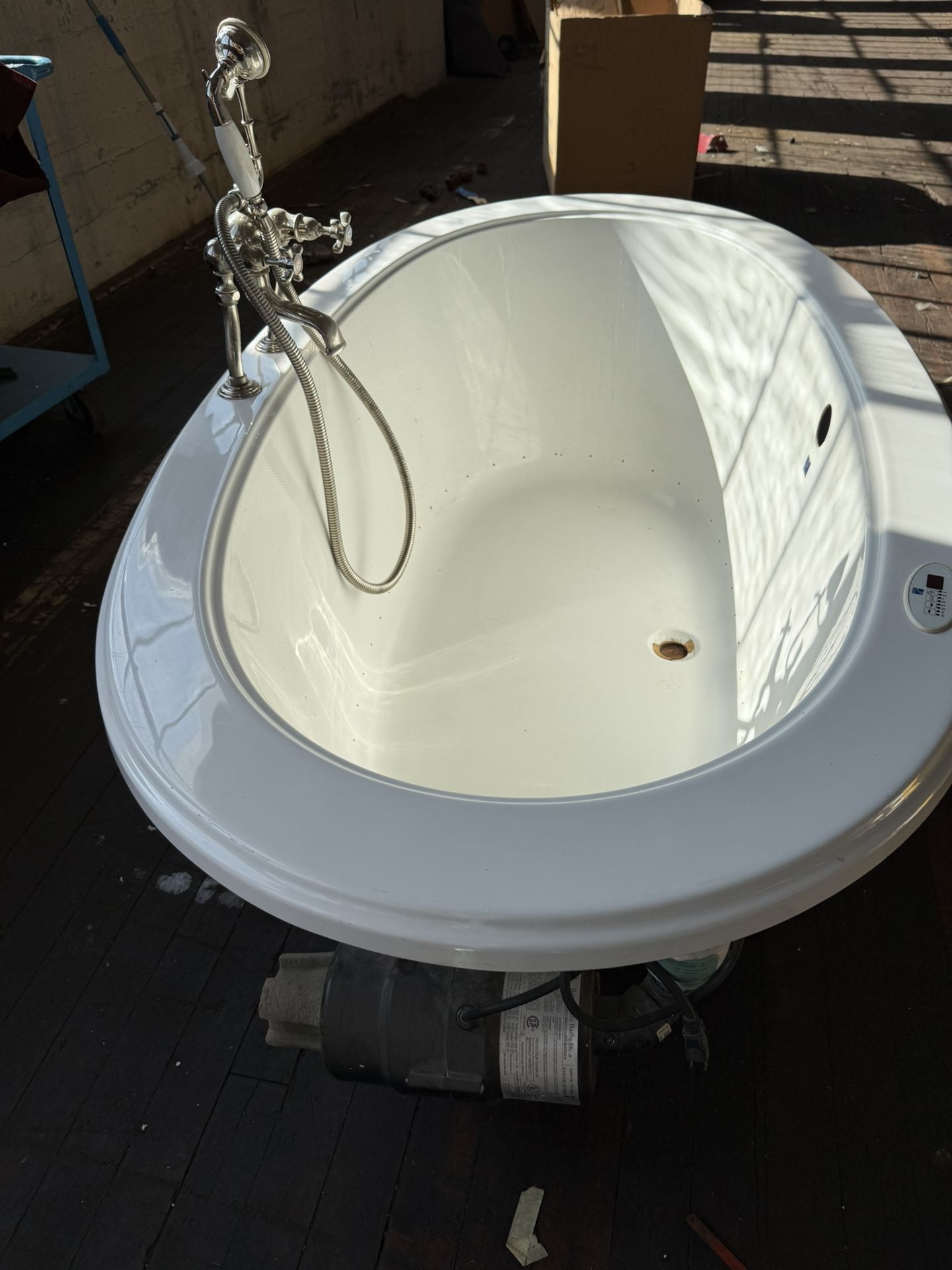Hydro Jet Soaking Bath Tub