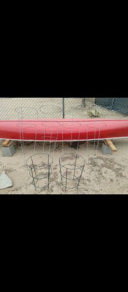 Tomato Cages 4 big 2 smaller all for $20