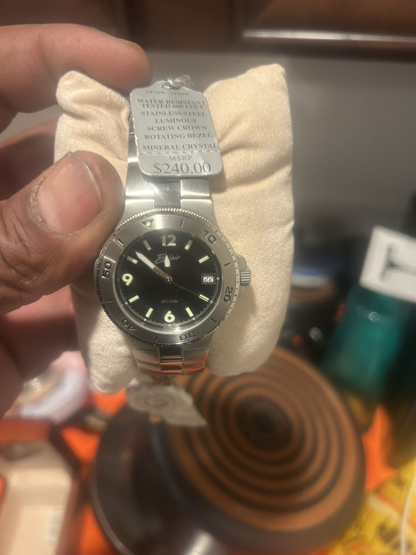 Bel Air 20 ATM twist top watch