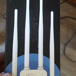 Baetaey WiFi Range Extender CF -WR304S