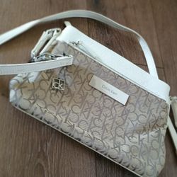 Calvin Klein - Crossbody Purse 