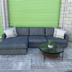 *Free Delivery* Bassett Sectional Couch Sofa