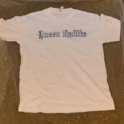 Queen Habits Clothing Tshirt