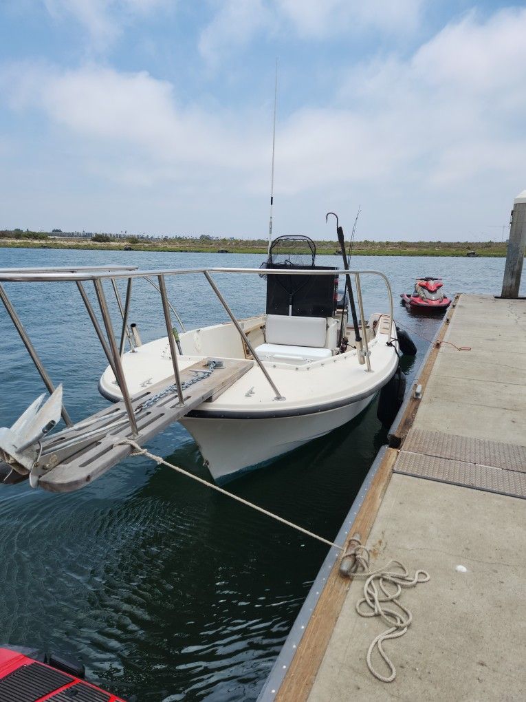 1979 Well craft V20 powerd by 1999 Mercury optimax outboard 200 Wel craft and Mercury Deep V hull and optimax outboard