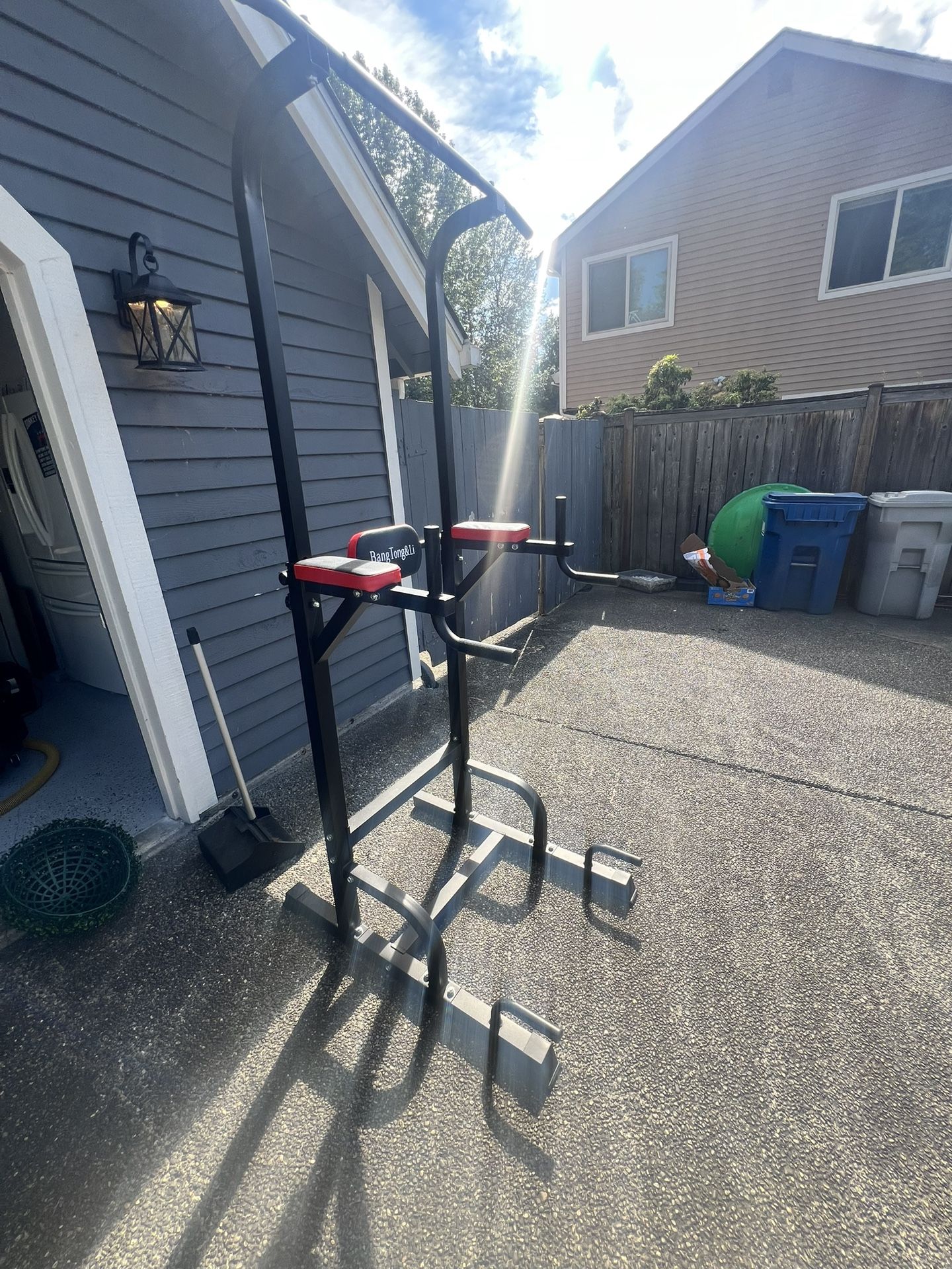 Pull Up Bar