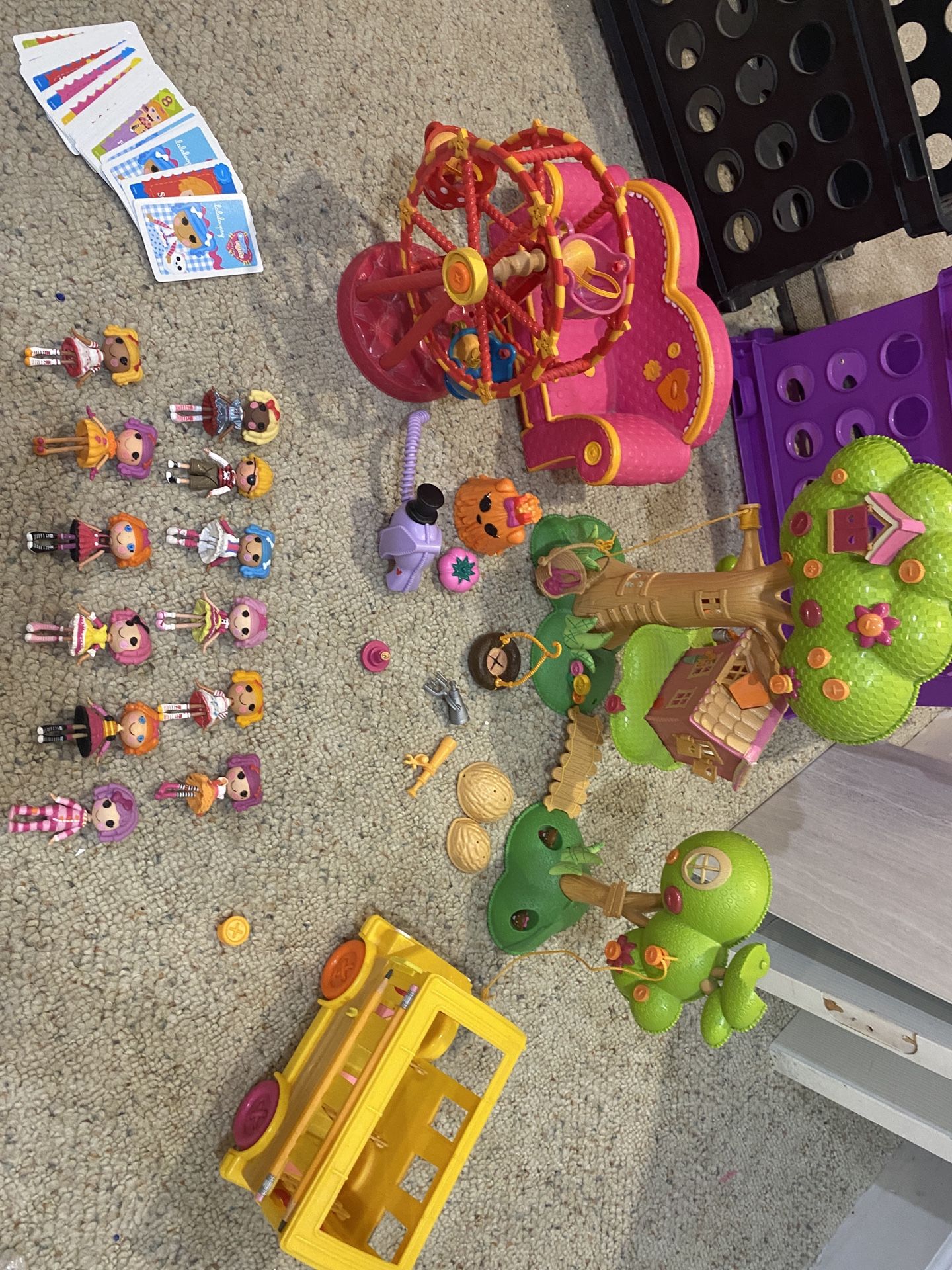 Lalaloopsy Dolls And Accessories