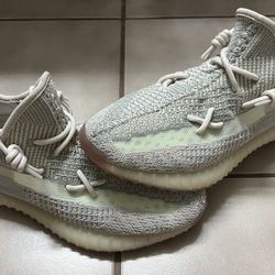 Yeezy V2 Lundmark READ DESC