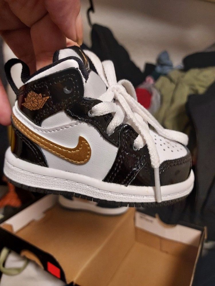 Jordan 1's Toddler 3c
